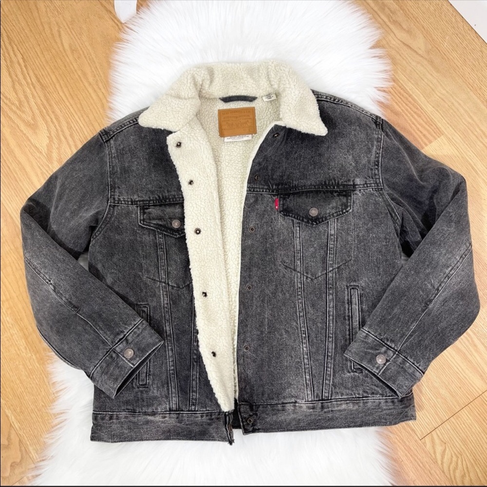 🦋Levi’s Premium Sherpa Trucker Jean Jacket Black